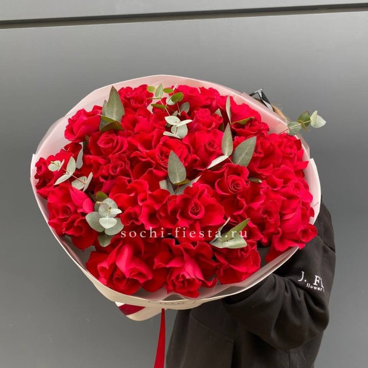 23 Красных французских роз в Рязани