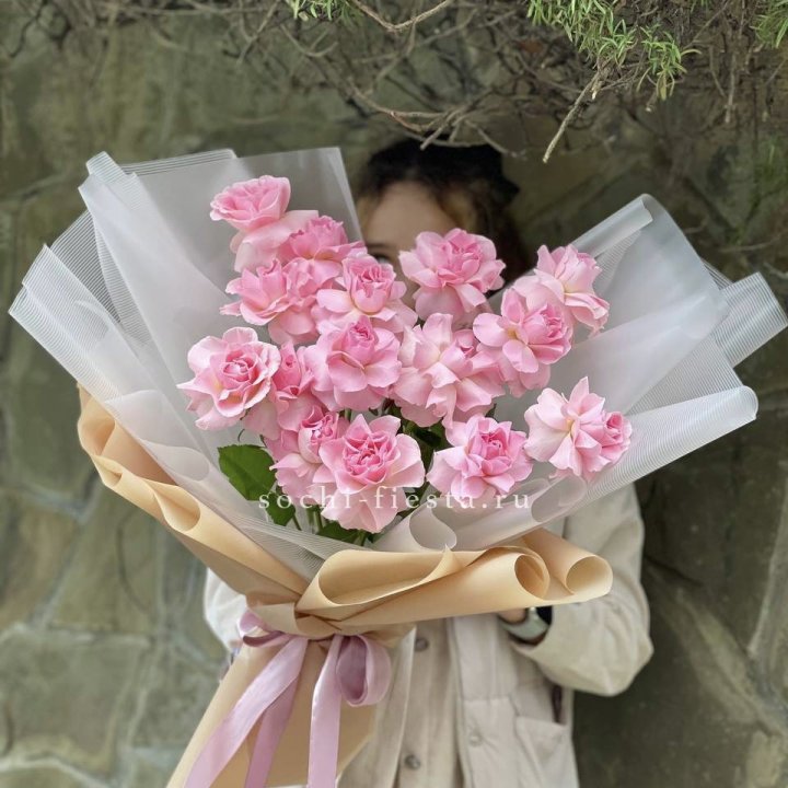 Букет из 15 французских роз Пинк дрим в Рязани