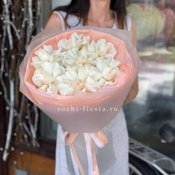 7 Белых французских роз в Рязани