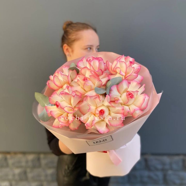 7 французских роз Джумилия в Рязани