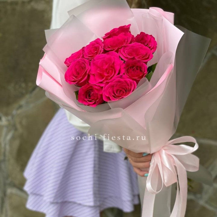 Букет алых роз в Рязани