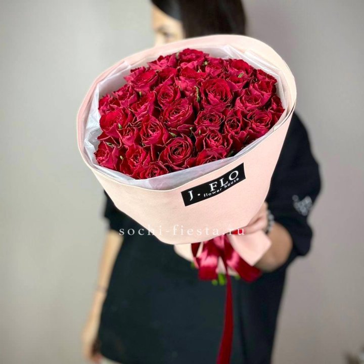 35 кенийских роз в Рязани