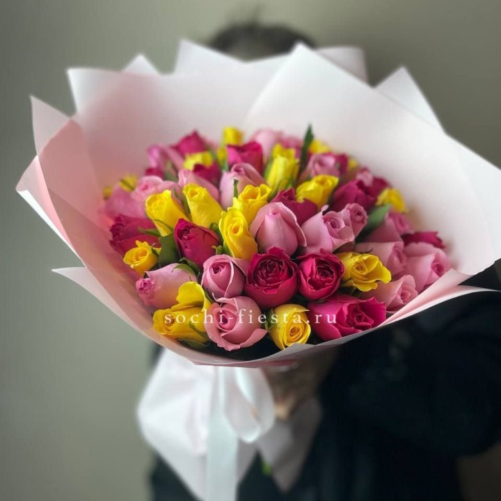 Букет из 51 розы Микс (Кения) в Рязани