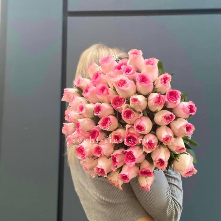 51 розовая роза в Рязани