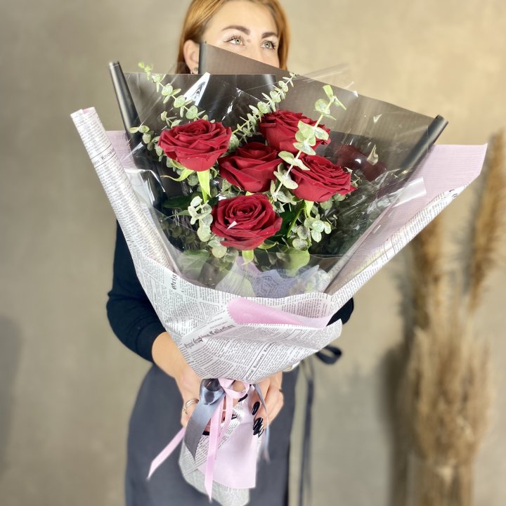 5 красных роз в Рязани