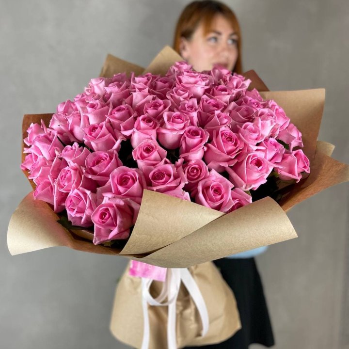 101 розовая роза в Рязани