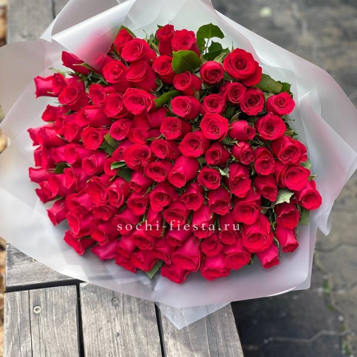 101 красная роза Лолита в Рязани
