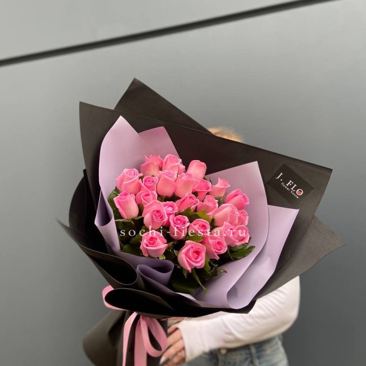 19 розовых роз  в Рязани