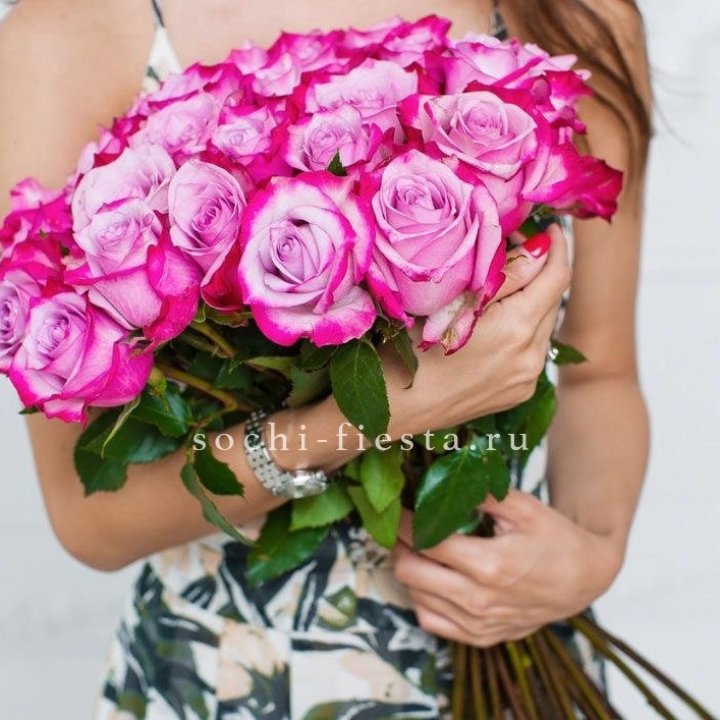 Букет высоких роз Ди перпел в Рязани