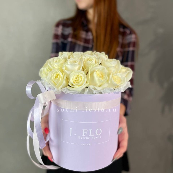 25 роз в цилиндре  в Рязани