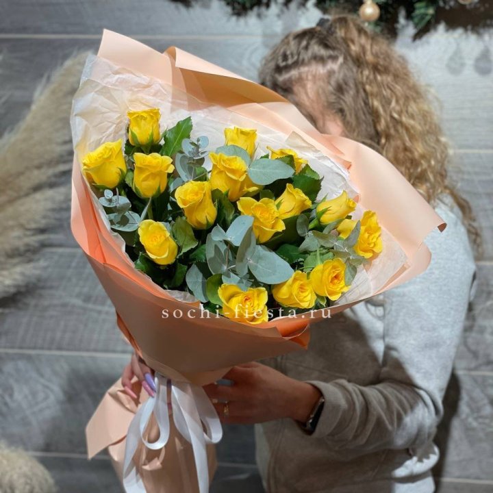 15 желтых роз в Рязани