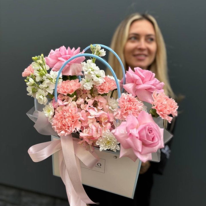 Сумочка "Бал цветов" в Рязани