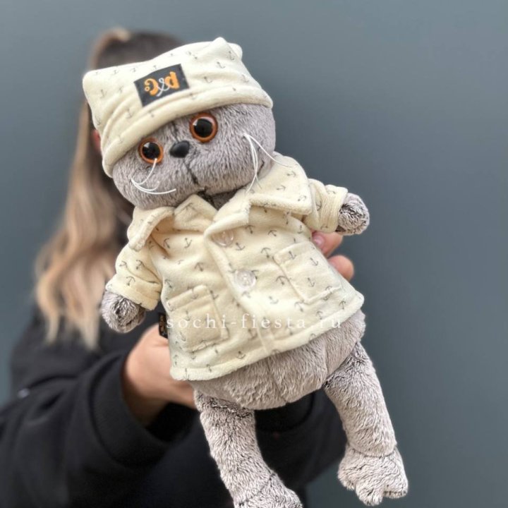 Кот Басик в пижаме в Рязани