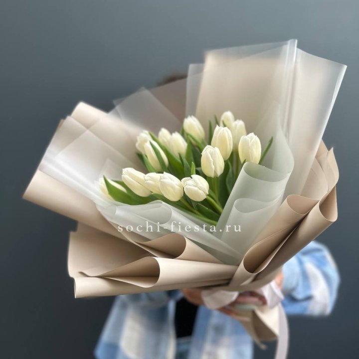 Букет из 15 белых тюльпанов в Рязани