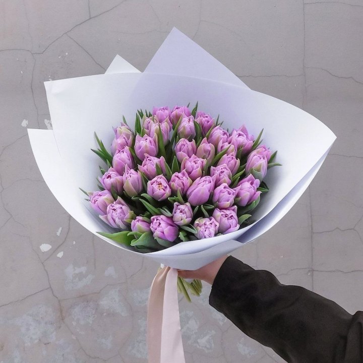 35 сиреневых тюльпанов в Рязани