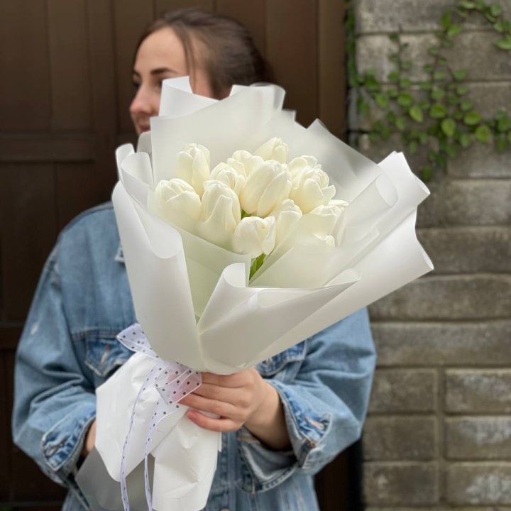 Букет белоснежных тюльпанов в Рязани